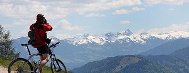 Mountainbiker in den Bergen