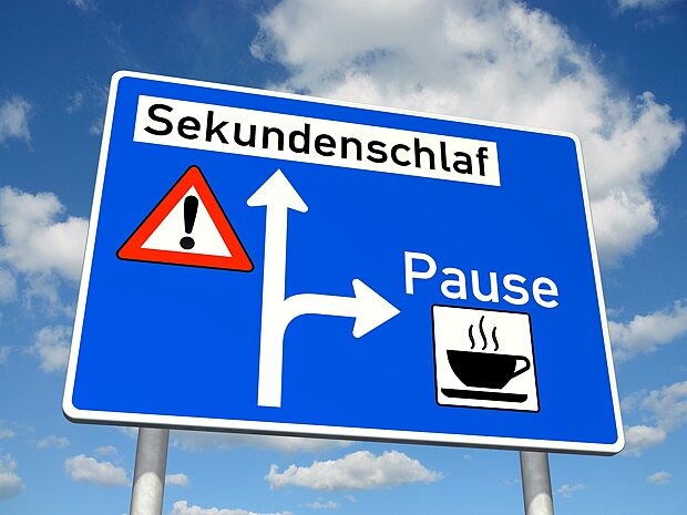 Schild zu Sekundenschlaf